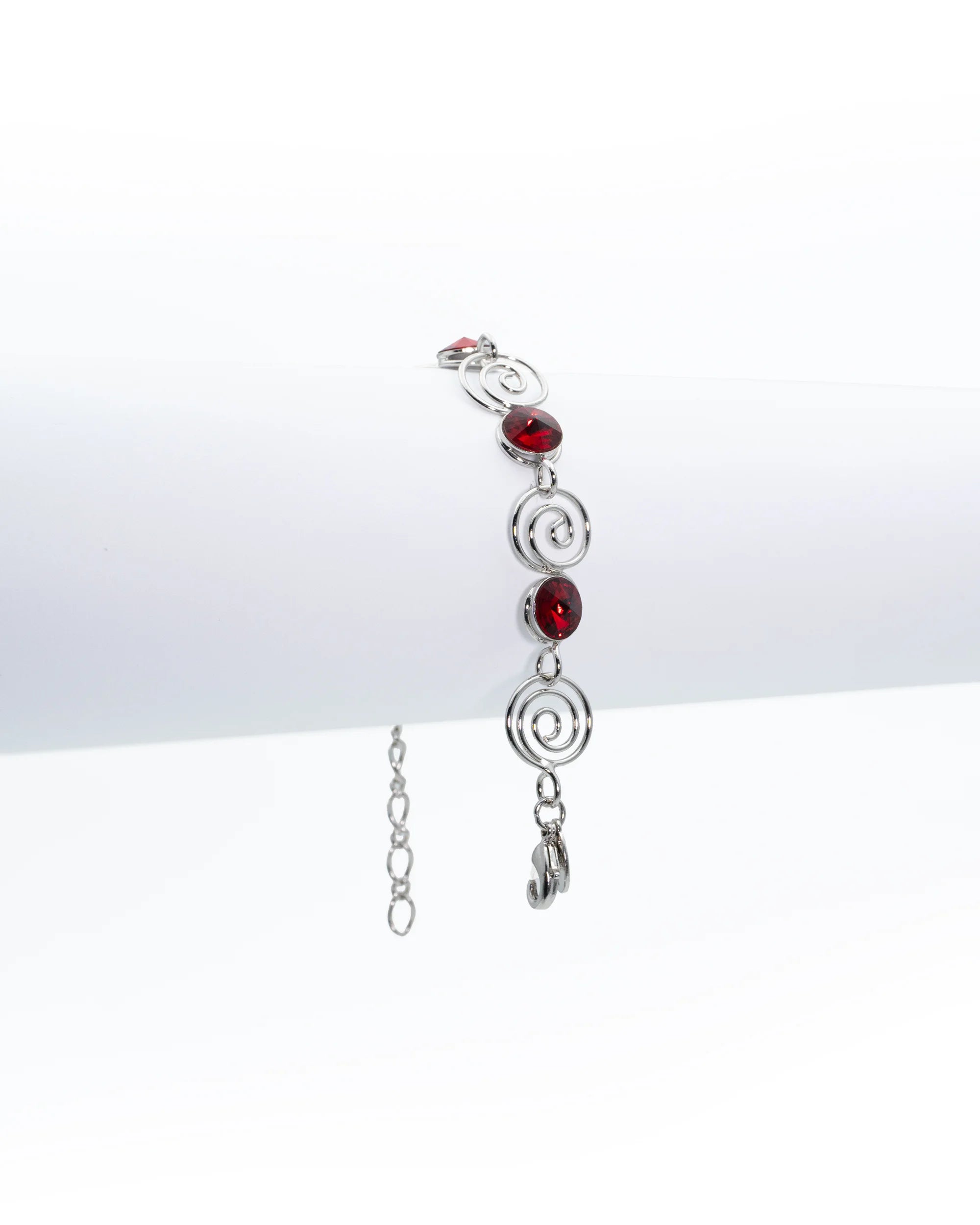 Malú narukvica Lucy