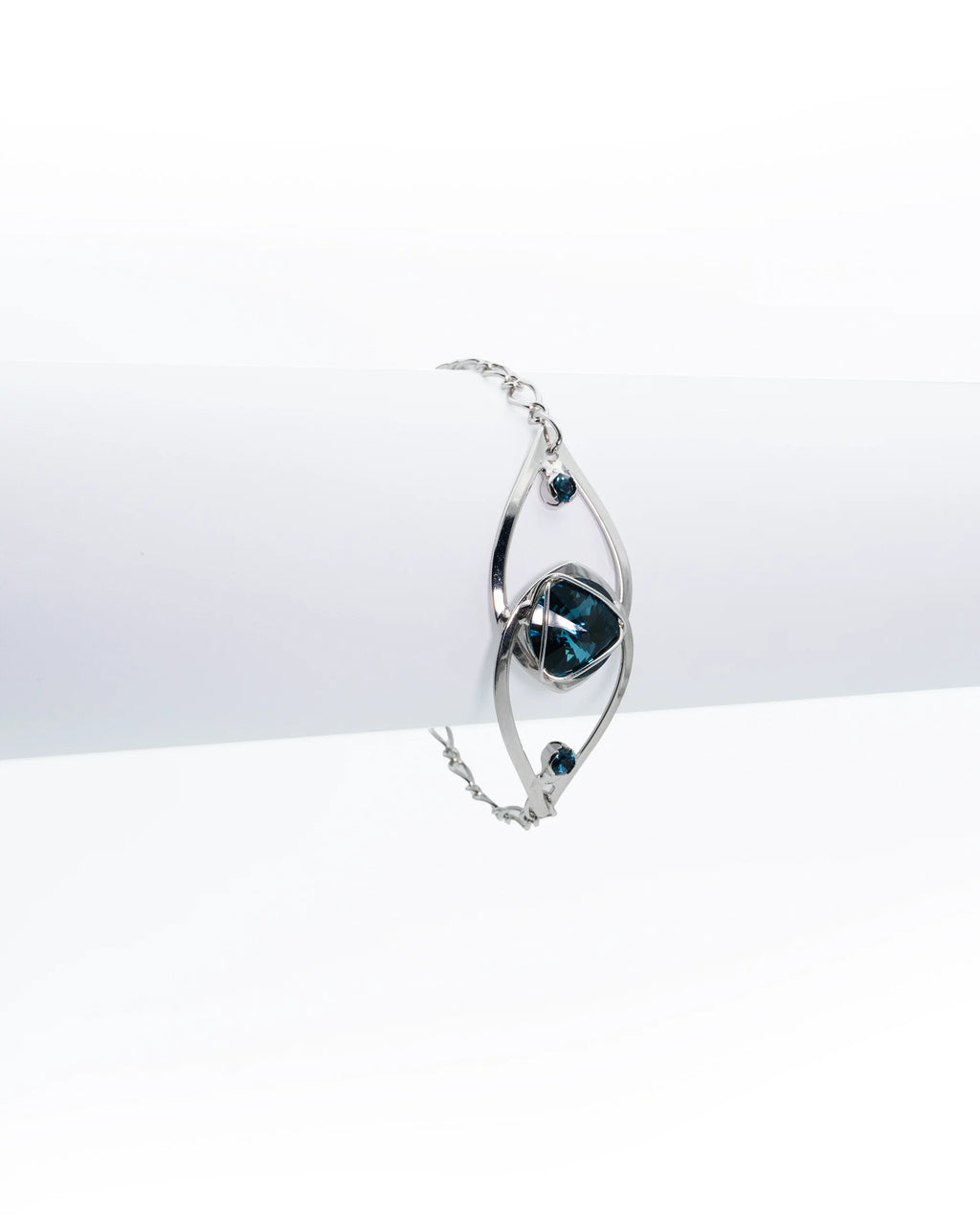 Malú narukvica Adele