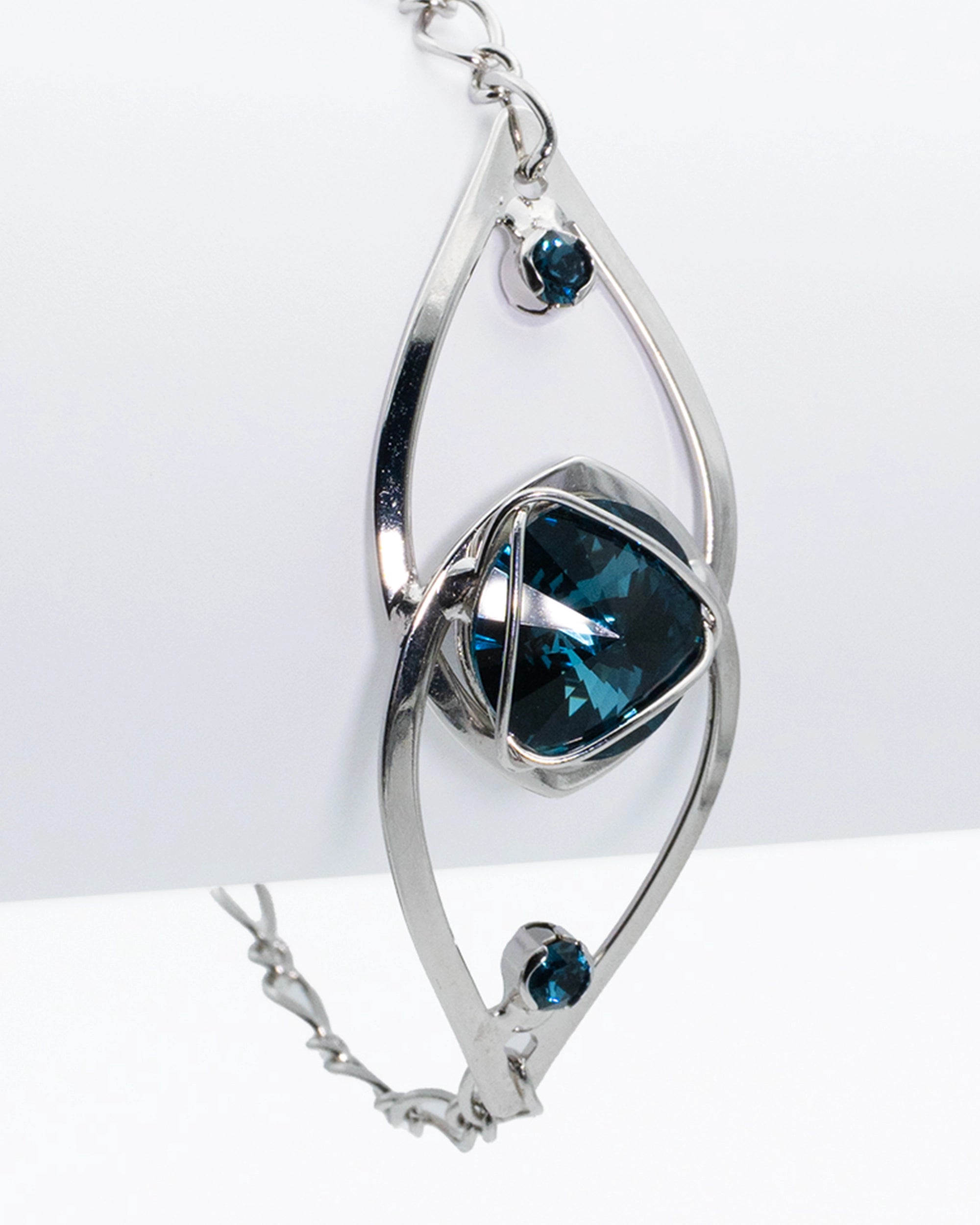 Malú narukvica Adele